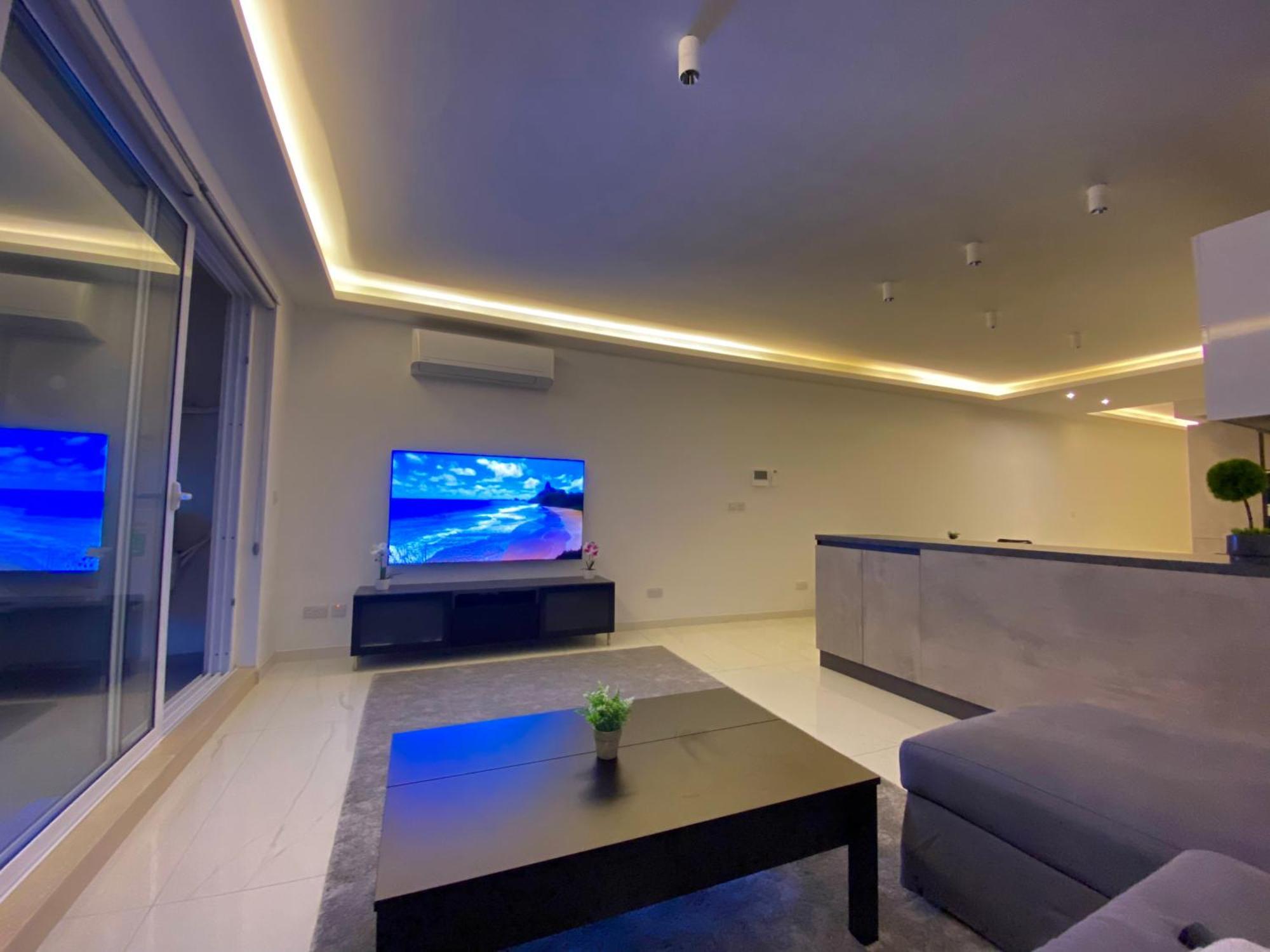 Tigne Sliema Three Bedrooms Apartment Exterior foto